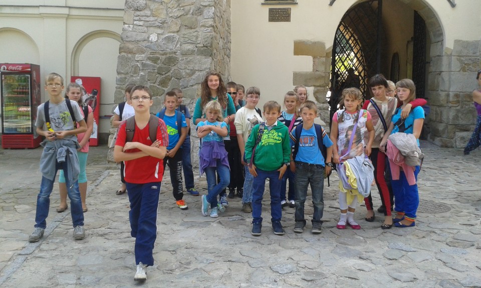 Lekcja plastyki i historii na Zamku Kazimierzowskim w Przemyślu
