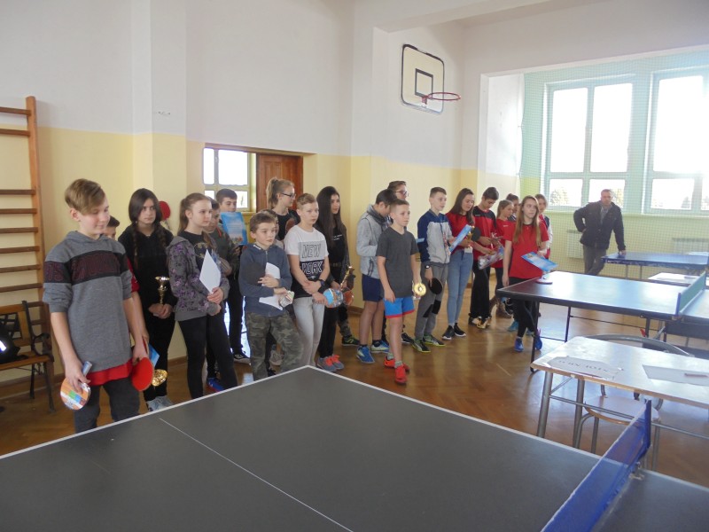 Sukces Martyny i Weroniki w Turnieju Ping-Ponga.